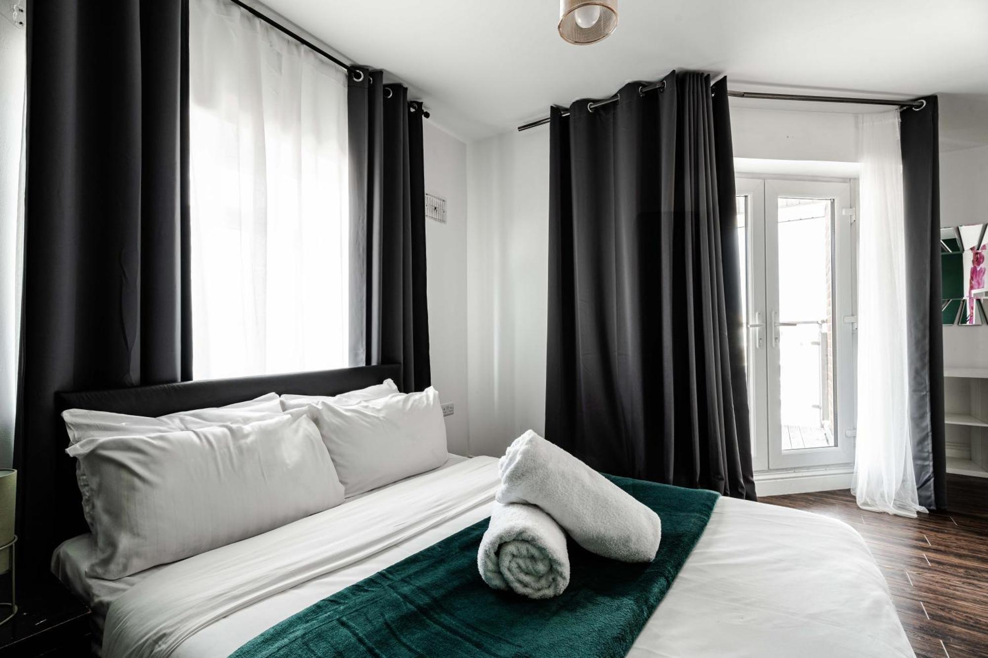 City Gate Guest House Londra Esterno foto